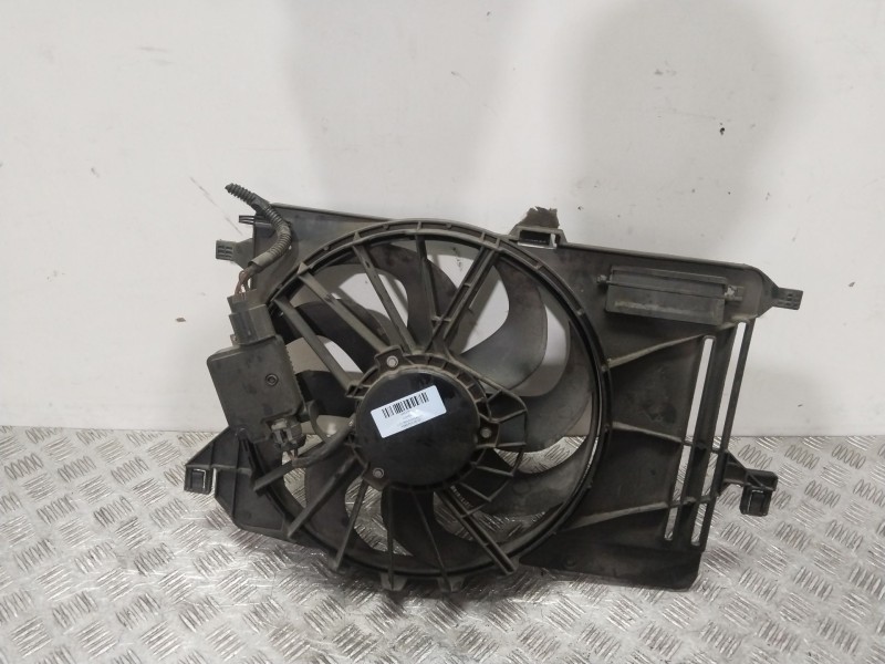 Recambio de electroventilador para ford focus iii 1.6 tdci referencia OEM IAM 2269553  