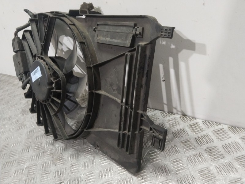 Recambio de electroventilador para ford focus iii 1.6 tdci referencia OEM IAM 2269553  