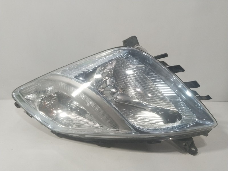 Recambio de faro izquierdo para toyota prius liftback (_w2_) 1.5 hybrid (nhw20_) referencia OEM IAM 8117047090  