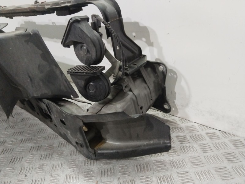 Recambio de refuerzo paragolpes delantero para ford focus iii 1.6 tdci referencia OEM IAM   