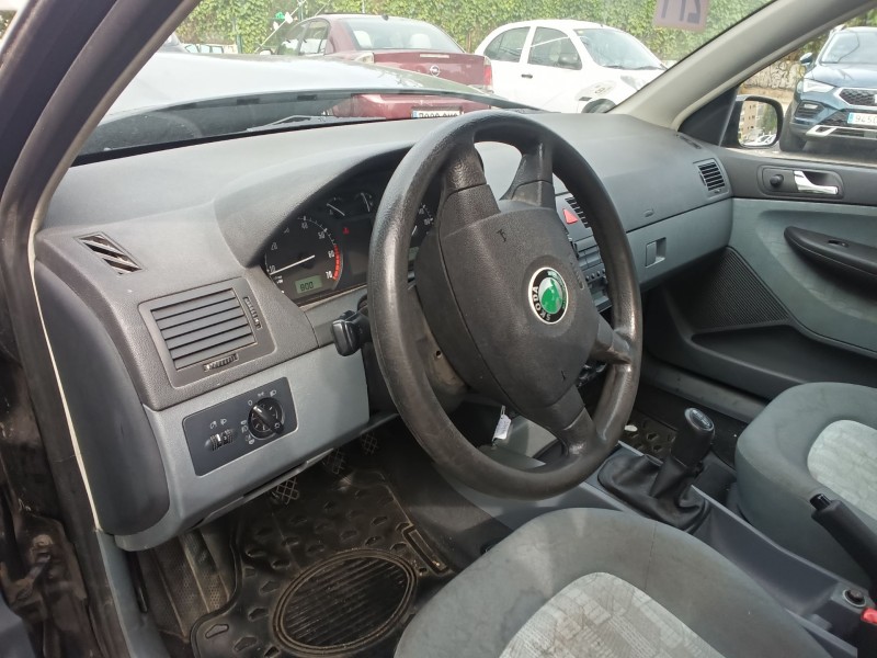 skoda fabia i combi (6y5) del año 2001