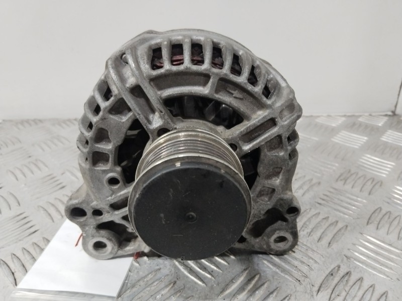 Recambio de alternador para seat altea (5p1) 1.6 tdi referencia OEM IAM 0124525187  