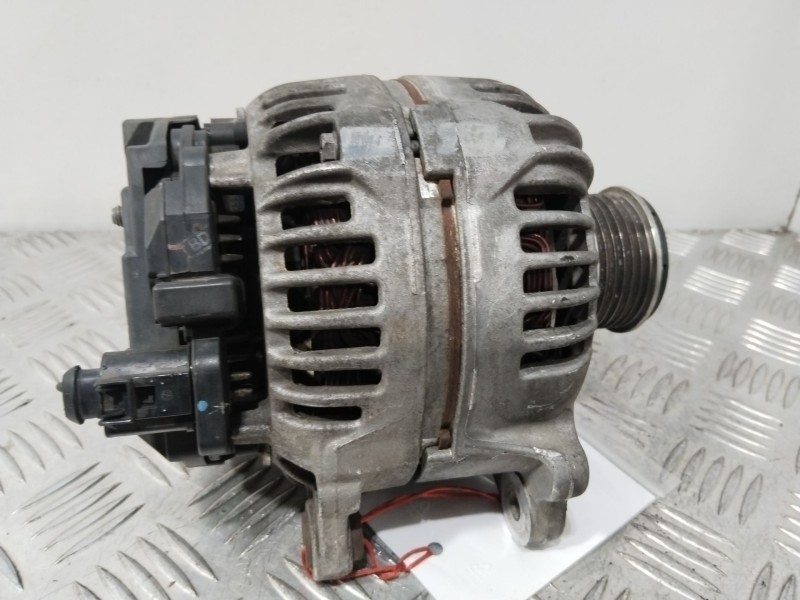Recambio de alternador para seat altea (5p1) 1.6 tdi referencia OEM IAM 0124525187  