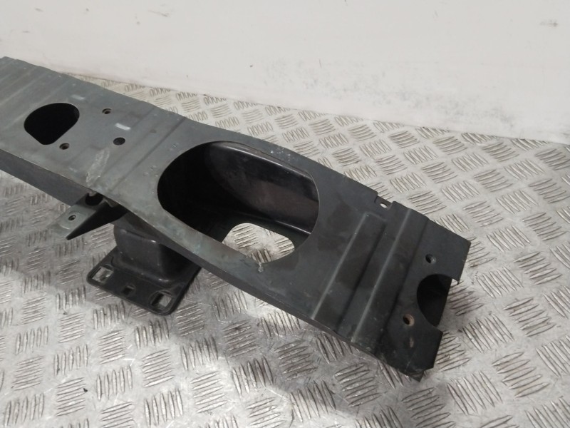 Recambio de refuerzo paragolpes delantero para land rover range rover (lm) td6 hse referencia OEM IAM DPE000072  