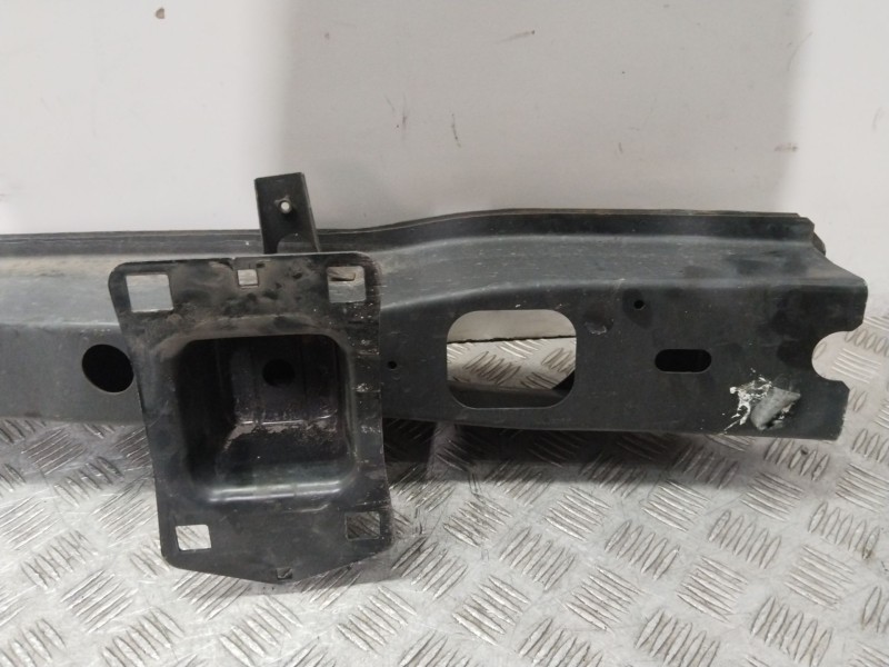 Recambio de refuerzo paragolpes delantero para land rover range rover (lm) td6 hse referencia OEM IAM DPE000072  