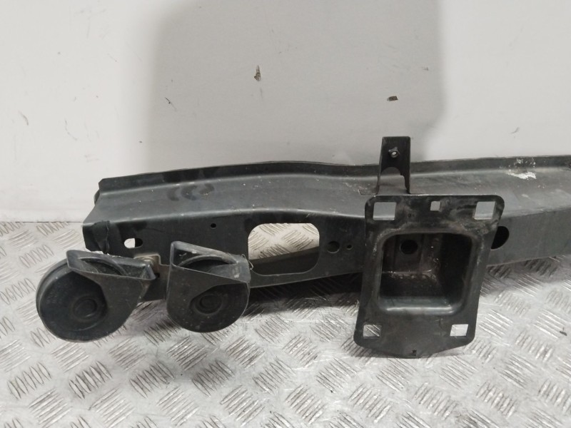 Recambio de refuerzo paragolpes delantero para land rover range rover (lm) td6 hse referencia OEM IAM DPE000072  