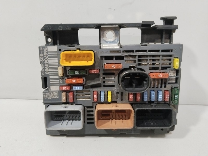 Recambio de caja reles / fusibles para citroën c4 picasso i monospace (ud_) 1.6 hdi referencia OEM IAM 9667044980  
