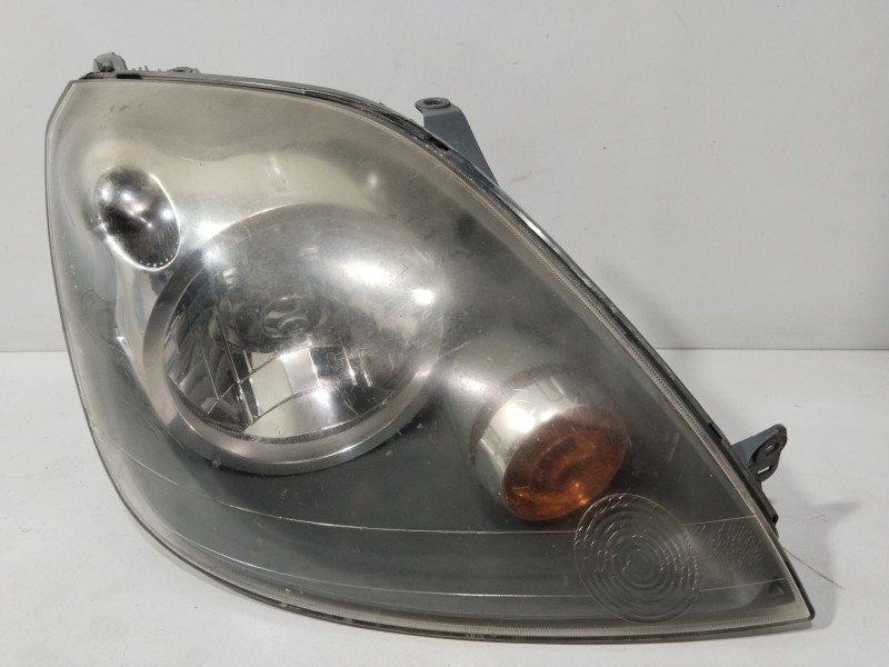 Recambio de faro derecho para ford fiesta (cbk) ambiente referencia OEM IAM 084311172R  