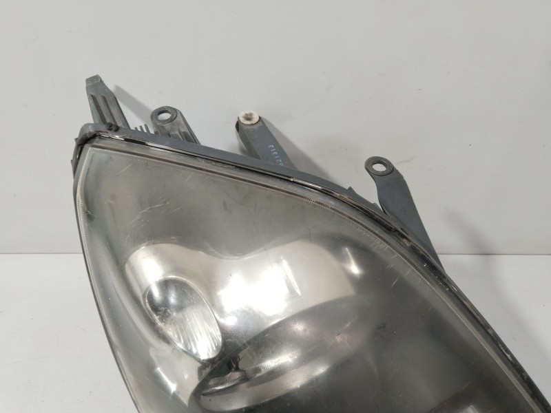 Recambio de faro derecho para ford fiesta (cbk) ambiente referencia OEM IAM 084311172R  