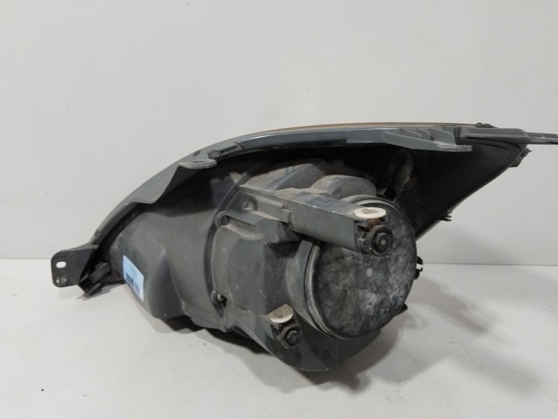Recambio de faro derecho para ford fiesta (cbk) ambiente referencia OEM IAM 084311172R  