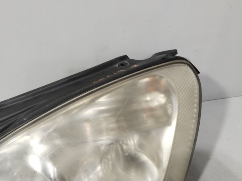 Recambio de faro izquierdo para kia carens iii monospace (un) 2.0 crdi 140 referencia OEM IAM 921011D020  