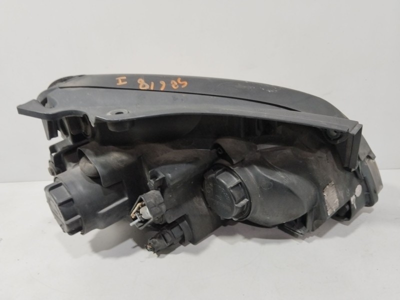 Recambio de faro izquierdo para kia carens iii monospace (un) 2.0 crdi 140 referencia OEM IAM 921011D020  