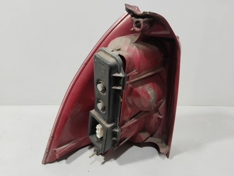 Recambio de piloto trasero derecho para peugeot 307 break (3e) 2.0 hdi 135 referencia OEM IAM 26674T0206  