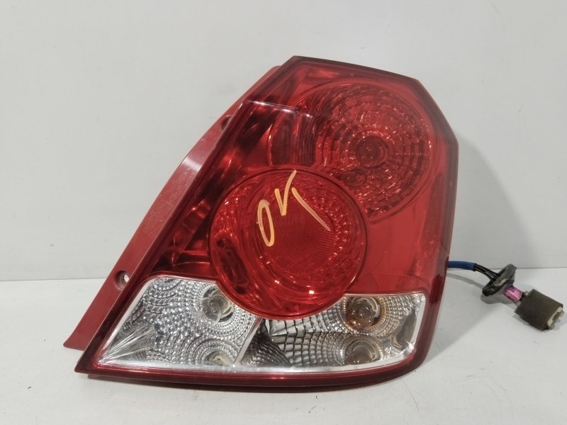 Recambio de piloto trasero derecho para chevrolet aveo / kalos hatchback (t200) 1.4 16v referencia OEM IAM 300267R  