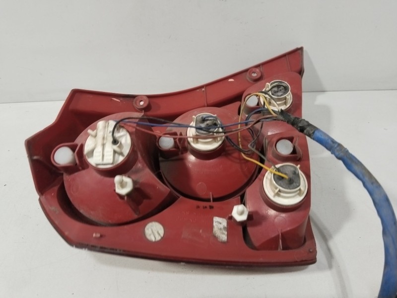 Recambio de piloto trasero derecho para chevrolet aveo / kalos hatchback (t200) 1.4 16v referencia OEM IAM 300267R  