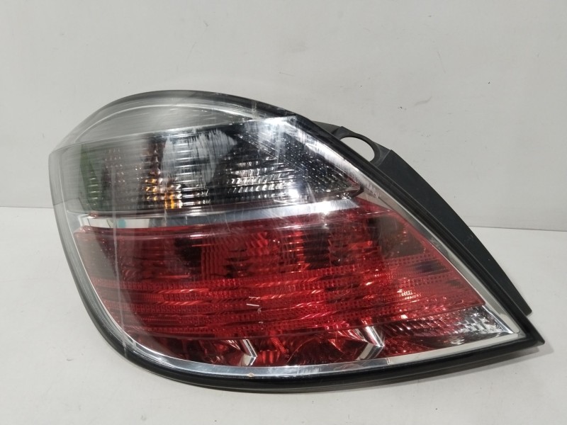 Recambio de piloto trasero izquierdo para opel astra h (a04) 1.7 cdti (l48) referencia OEM IAM 13222324  