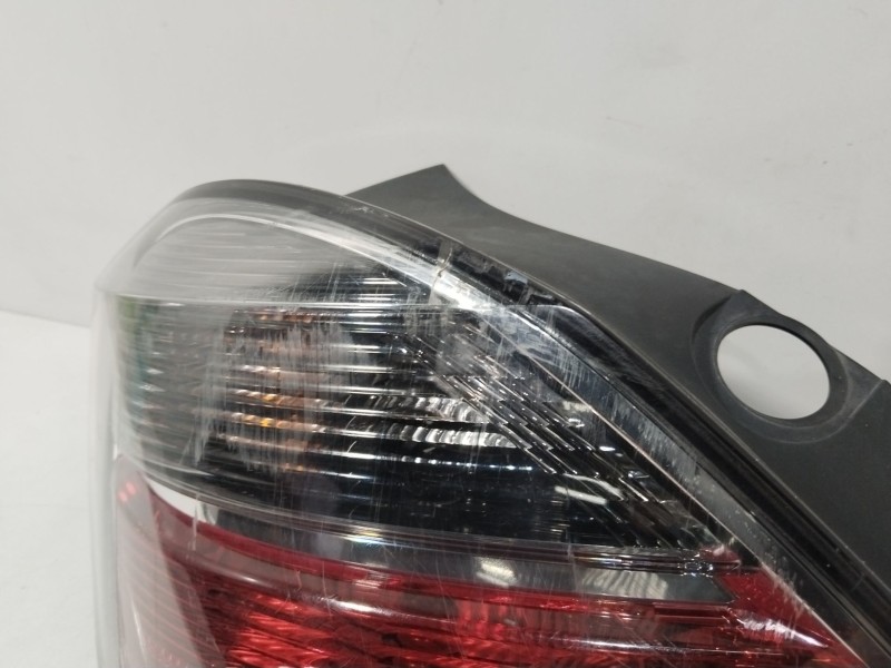 Recambio de piloto trasero izquierdo para opel astra h (a04) 1.7 cdti (l48) referencia OEM IAM 13222324  