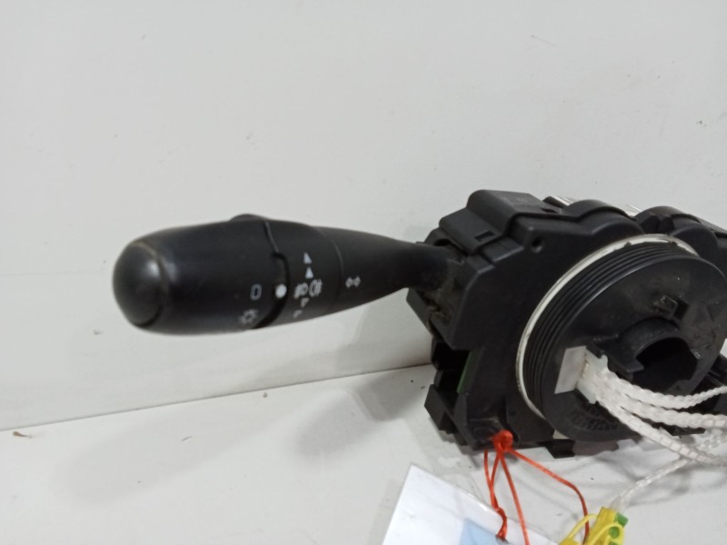 Recambio de mando multifuncion para peugeot 307 break (3e) 2.0 hdi 135 referencia OEM IAM 96605654XT  