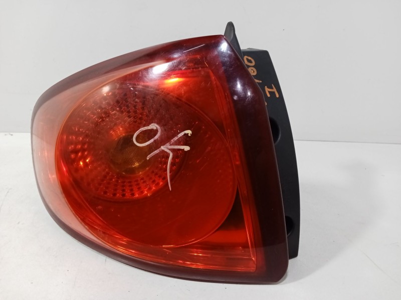 Recambio de piloto trasero izquierdo para seat altea (5p1) 1.6 tdi referencia OEM IAM 5P0945095J  