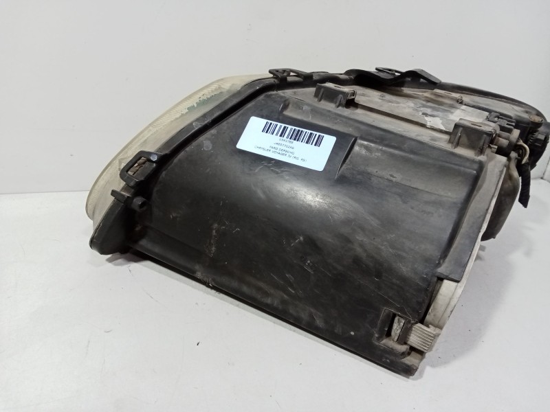 Recambio de faro derecho para chrysler voyager iv (rg, rs) 2.5 crd referencia OEM IAM 04857702AB  