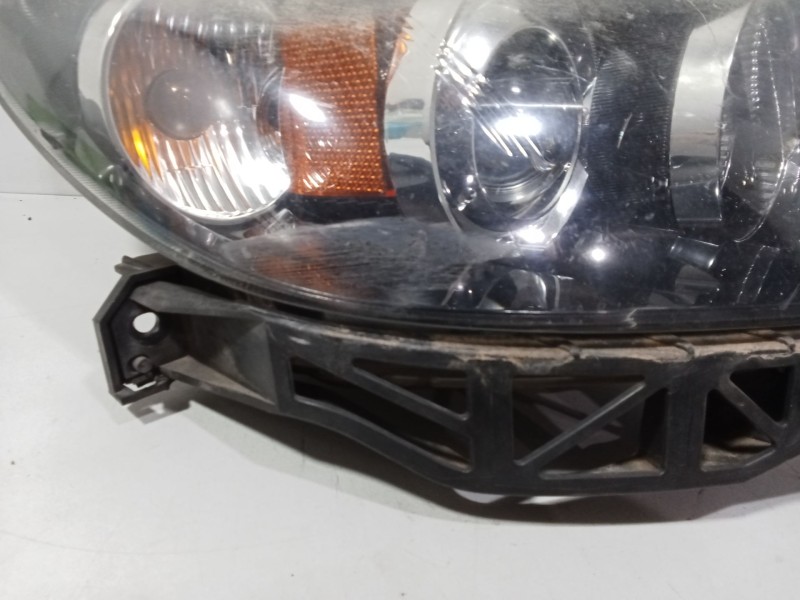 Recambio de faro derecho para mazda 3 (bk) 1.6 di turbo referencia OEM IAM BN8V510K0E  