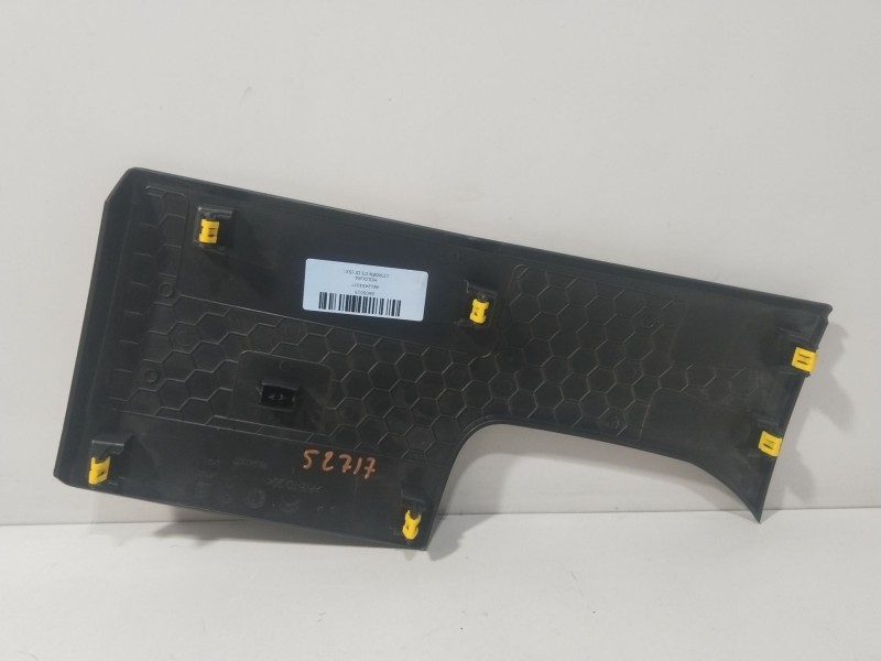 Recambio de moldura para citroën c3 iii (sx) 1.2 puretech 82 referencia OEM IAM 9812453077  