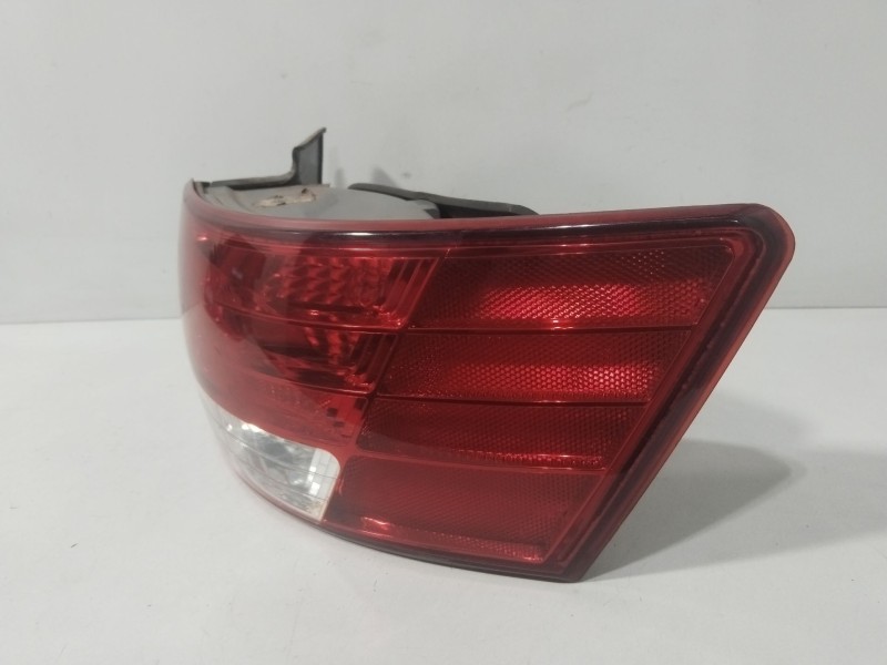 Recambio de piloto trasero derecho para hyundai sonata v (nf) 2.0 crdi referencia OEM IAM 924023K010  