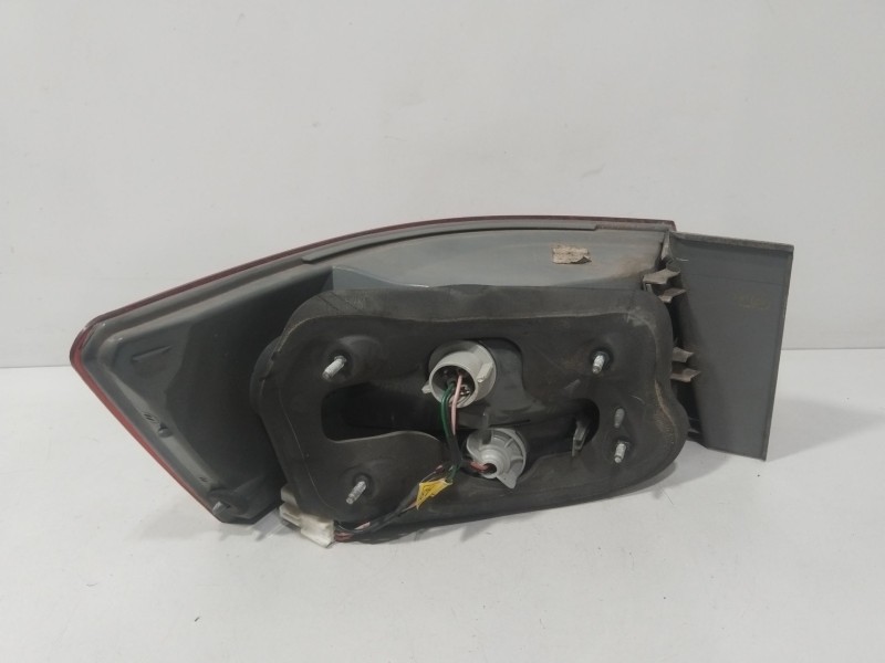 Recambio de piloto trasero derecho para hyundai sonata v (nf) 2.0 crdi referencia OEM IAM 924023K010  