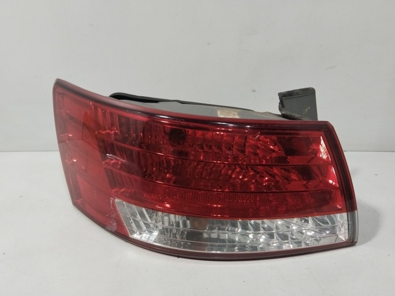 Recambio de piloto trasero izquierdo para hyundai sonata v (nf) 2.0 crdi referencia OEM IAM 924013K010  