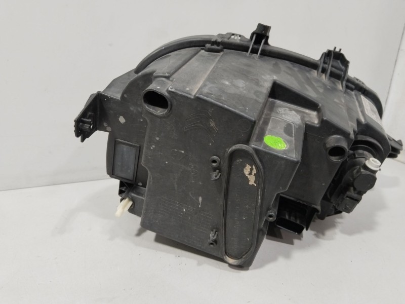 Recambio de faro izquierdo para citroën c3 iii (sx) 1.2 puretech 82 referencia OEM IAM 9836267180  