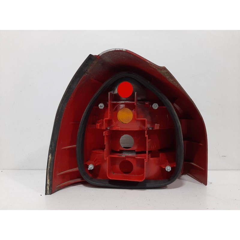 PILOTO TRASERO DERECHO 8L0945096A  - imagen 2