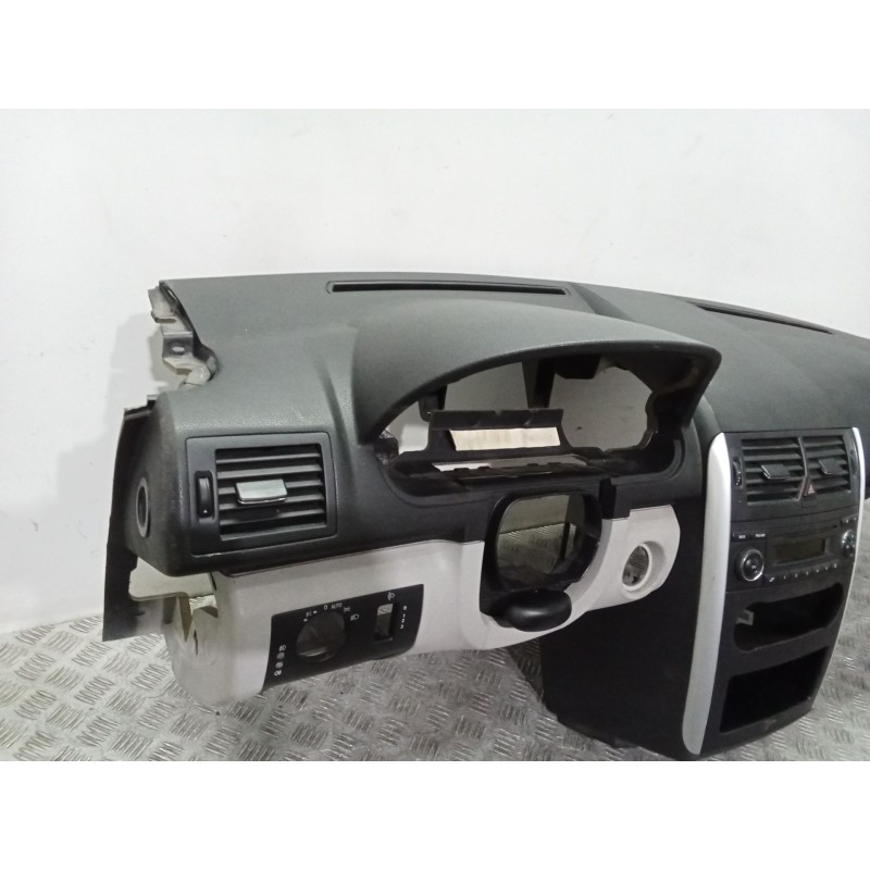 Recambio de salpicadero para mercedes-benz clase a (w169) a 180 cdi (169.007, 169.307) referencia OEM IAM 1005306JC  