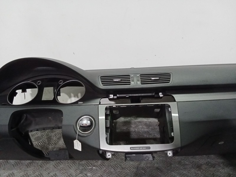 Recambio de salpicadero para volkswagen passat b6 (3c2) 2.0 tdi referencia OEM IAM 3C1857004JTKX  