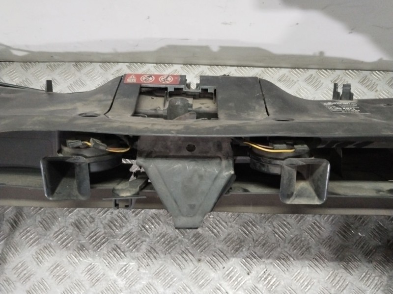 Recambio de panel frontal para mercedes-benz clase a (w169) a 180 cdi (169.007, 169.307) referencia OEM IAM A1696200434  