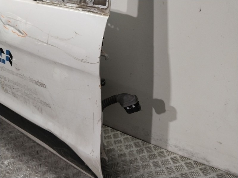 Recambio de puerta delantera derecha para ford transit connect monospace 1.5 tdci referencia OEM IAM 2321928  