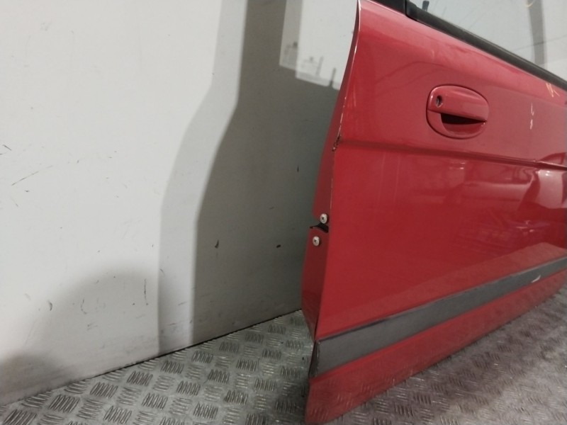 Recambio de puerta delantera derecha para chevrolet aveo / kalos hatchback (t200) 1.4 16v referencia OEM IAM 96601637  