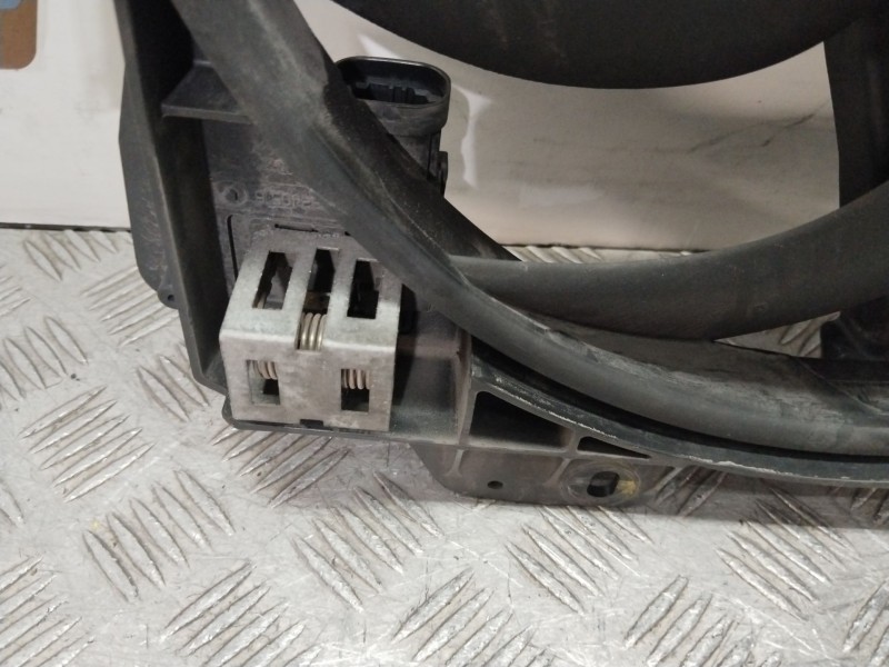 Recambio de electroventilador para peugeot 207/207+ (wa_, wc_) 1.6 hdi referencia OEM IAM 9680102880  