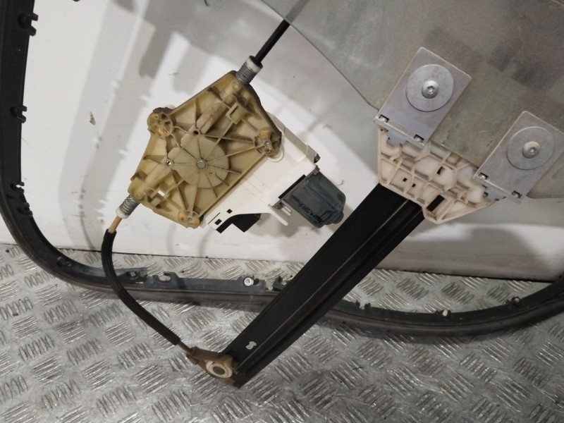 Recambio de elevalunas trasero izquierdo para audi a6 avant (4f5) 2.0 tdi referencia OEM IAM   