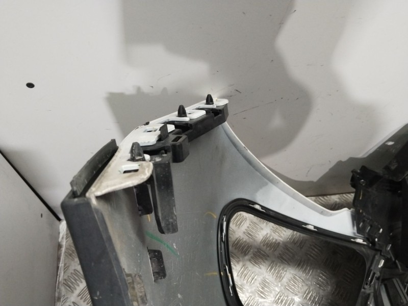 Recambio de paragolpes delantero para citroën c3 iii (sx) 1.2 puretech 82 referencia OEM IAM 167373471T  