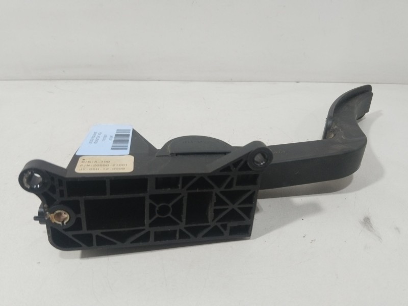 Recambio de pedal acelerador para ssangyong rodius i 2.7 xdi 4wd referencia OEM IAM 2055021001  