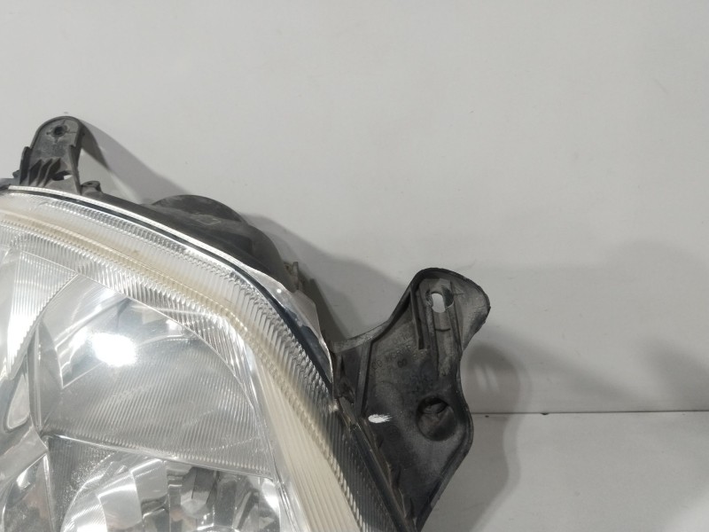 Recambio de faro derecho para opel meriva a monospace (x03) 1.8 (e75) referencia OEM IAM 93321053  