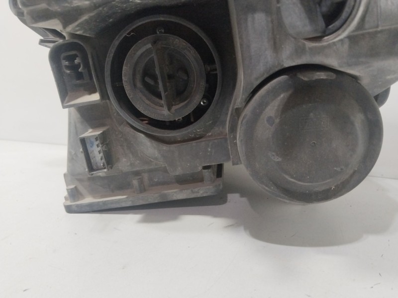 Recambio de faro derecho para opel meriva a monospace (x03) 1.8 (e75) referencia OEM IAM 93321053  