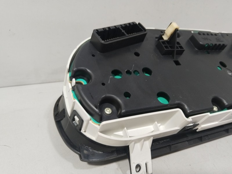 Recambio de cuadro instrumentos para hyundai sonata v (nf) 2.0 crdi referencia OEM IAM 940033K320  