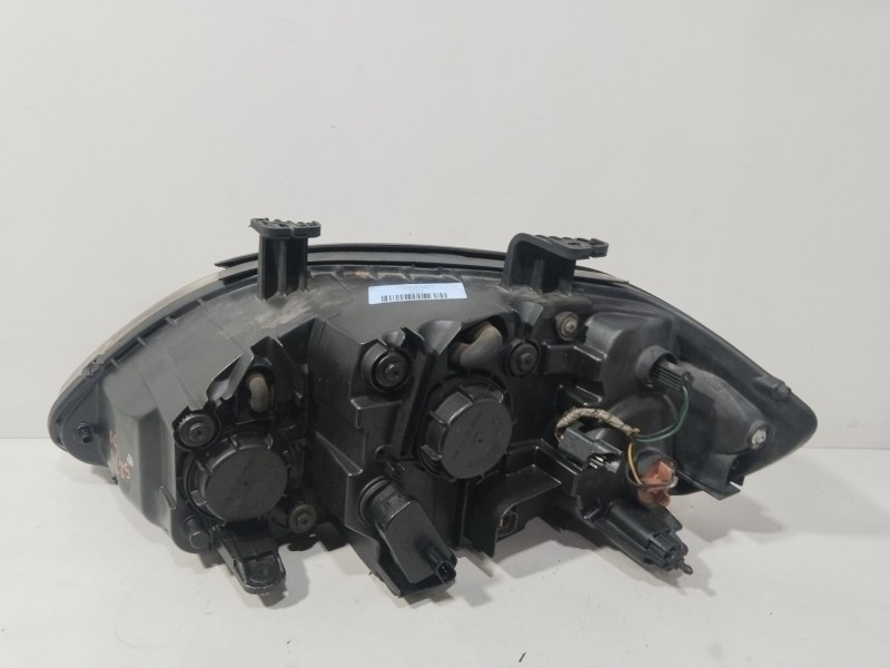 Recambio de faro derecho para ssangyong rodius i 2.7 xdi 4wd referencia OEM IAM 1080502  