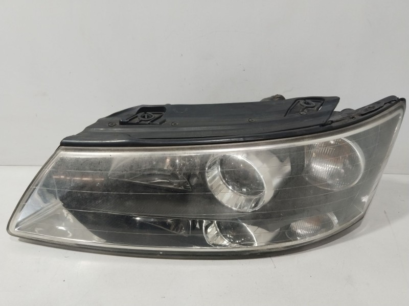 Recambio de faro izquierdo para hyundai sonata v (nf) 2.0 crdi referencia OEM IAM 921013KXXX  