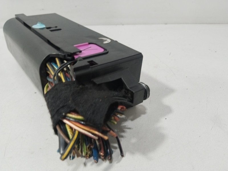 Recambio de caja reles / fusibles para seat ibiza iv (6j5, 6p1) 1.4 referencia OEM IAM 6R0937548F  
