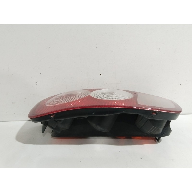 PILOTO TRASERO IZQUIERDO B6555AX720  - imagen 2