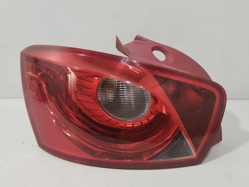 Recambio de piloto trasero izquierdo para seat ibiza iv (6j5, 6p1) 1.4 referencia OEM IAM 6J4945095A  