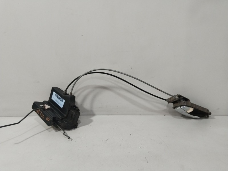 Recambio de cerradura puerta delantera izquierda para ssangyong rodius i 2.7 xdi 4wd referencia OEM IAM 7121021024  