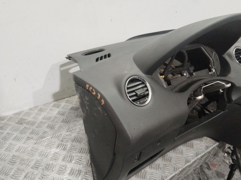 Recambio de salpicadero para peugeot 308 sw i (4e_, 4h_) 1.6 hdi referencia OEM IAM 8231HC  